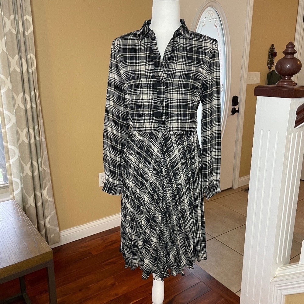 Banana Republic Factory Academia Pleated Long Sleeve Plaid Midi Dress, Size 8